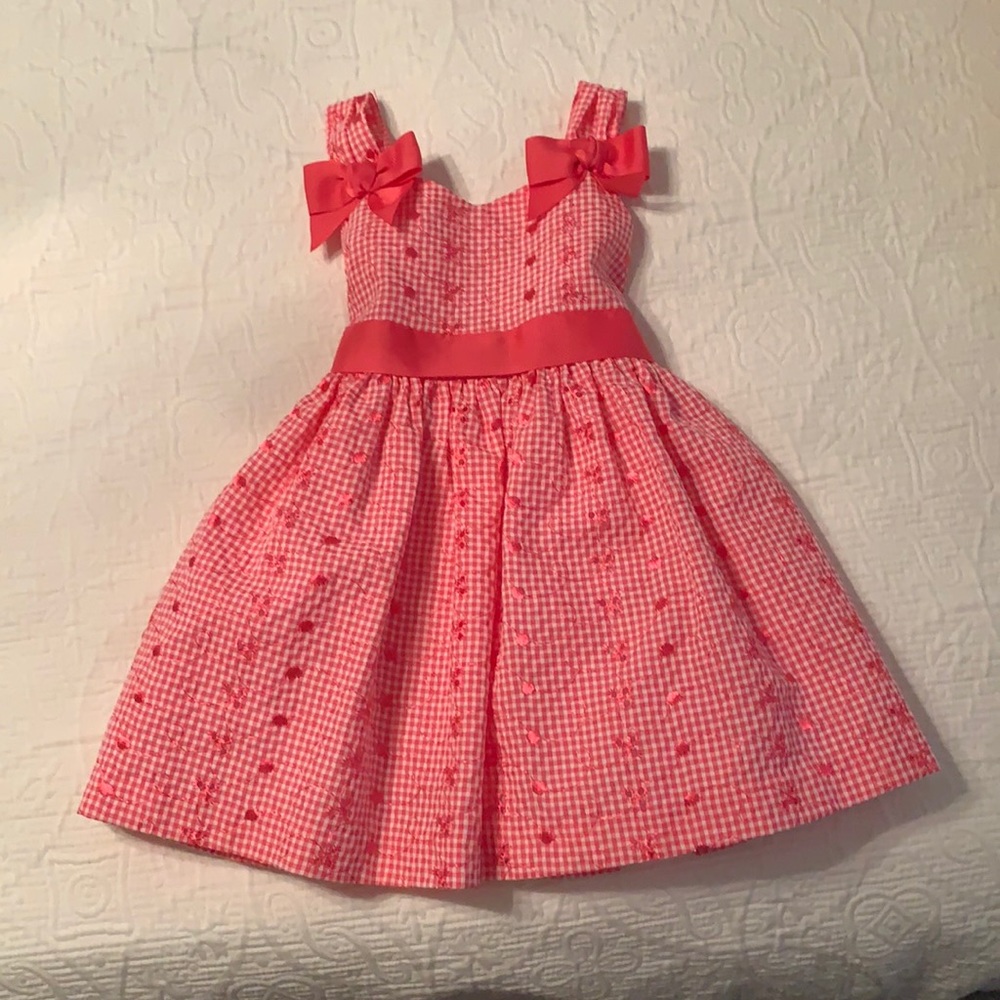 Girls dress